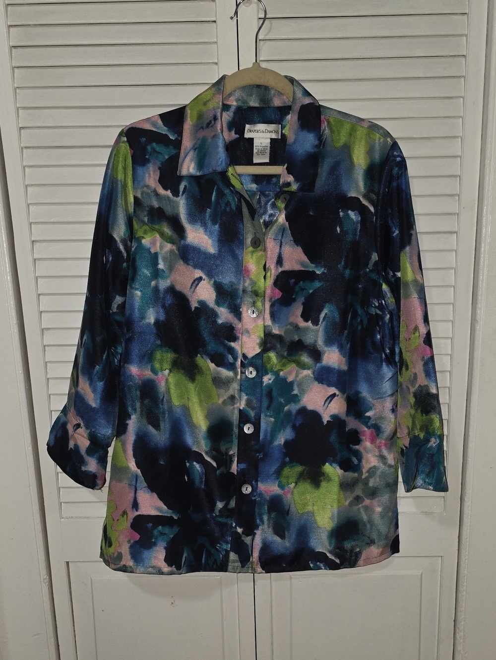 DRAPER'S & DAMON'S WATERCOLOR FLORAL BUTTON DOWN BLOUSE SIZE LARGE